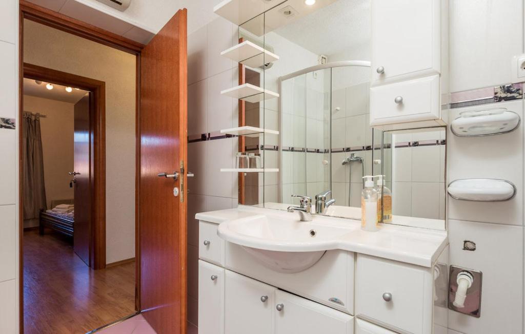 Appartement Kuca Za Odmor Stefanac à Senj  Extérieur photo